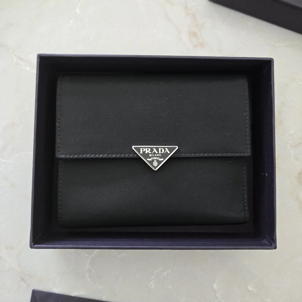 PRADA Authentic Nylon and Saffiano Leather Trifold Prada Wallet (Portafoglio) - Picture 2 of 6